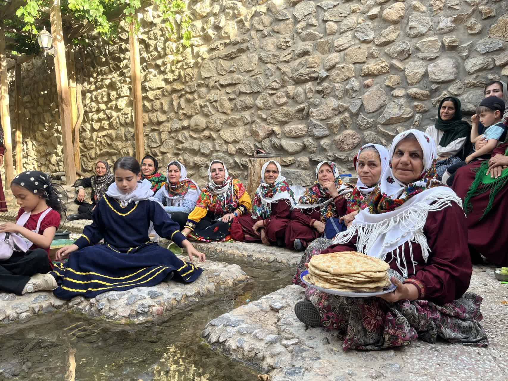 گردهمایی بانوان طعم‌آفرین قلعه بالا؛ آیینی برای پاسداشت میراث خوراکی و همدلی فرهنگی